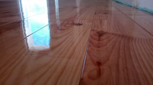 Hardwood Floor throughout.